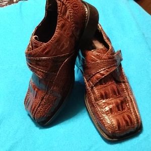 Felipe Stefano Boys size 9 Feux Gator Dress Shoes